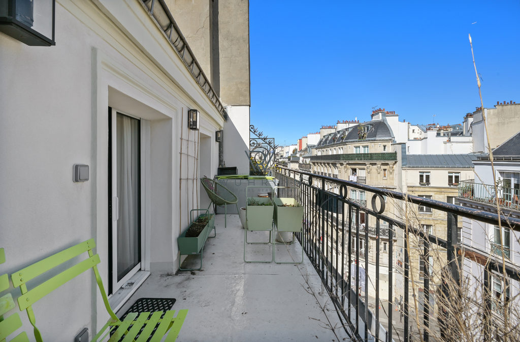 62m2 avec terrasse 12m2 rue Rambuteau Paris 4