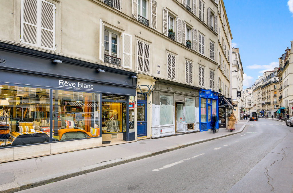 48m2 rue de Grenelle Paris 7